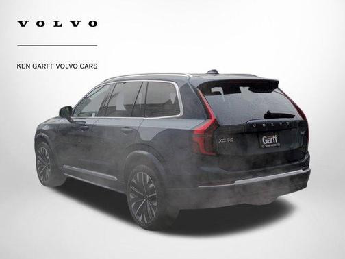 2025 Volvo XC90 B6 Plus 7-Seater