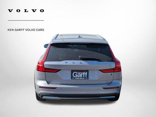 2026 Volvo V60 Cross Country B5 Plus