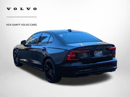 2023 Volvo S60 Recharge Plug-In Hybrid T8 Ultimate Black Edition