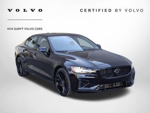 2023 Volvo S60 Recharge Plug-In Hybrid T8 Ultimate Black Edition