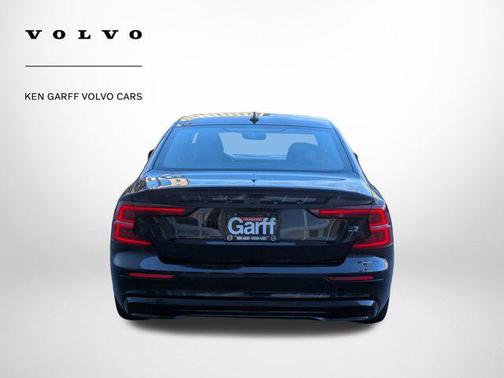 2023 Volvo S60 Recharge Plug-In Hybrid T8 Ultimate Black Edition