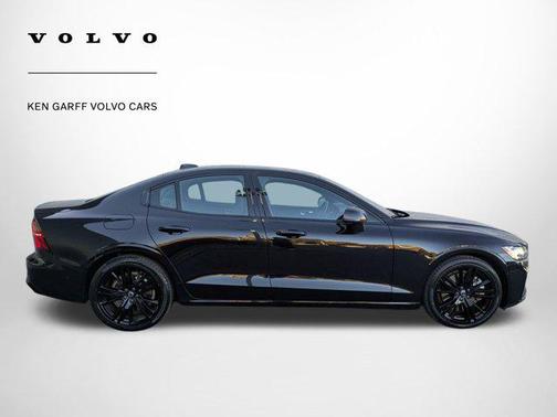 2023 Volvo S60 Recharge Plug-In Hybrid T8 Ultimate Black Edition