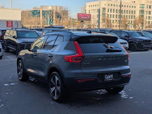 2023 Volvo XC40 Recharge Pure Electric Twin Plus