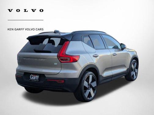 2024 Volvo XC40 Recharge Pure Electric Twin Plus