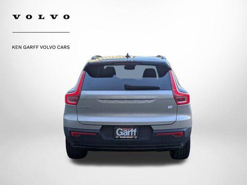 2024 Volvo XC40 Recharge Pure Electric Twin Plus