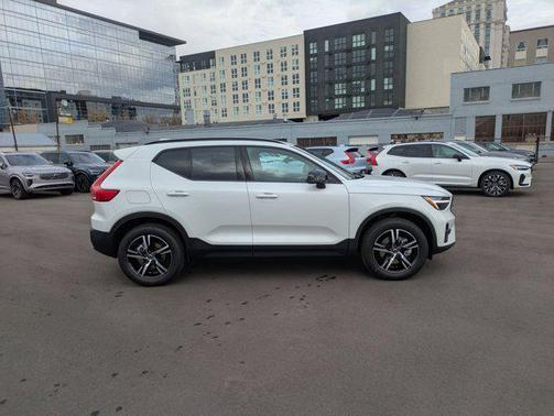 2026 Volvo XC40 B5 Core