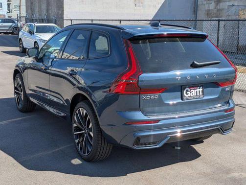 Denim Blue Metallic 2026 Volvo XC60 B5 Ultra