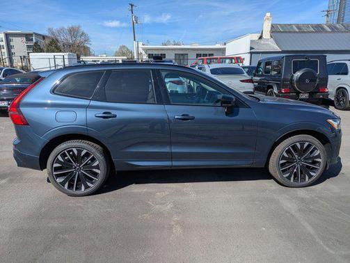 Denim Blue Metallic 2026 Volvo XC60 B5 Ultra