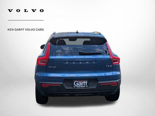 2021 Volvo XC40 T5 R-Design