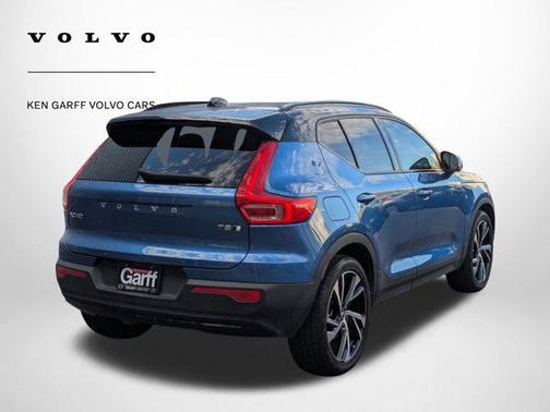 2021 Volvo XC40 T5 R-Design