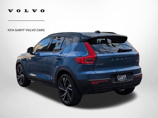 2021 Volvo XC40 T5 R-Design