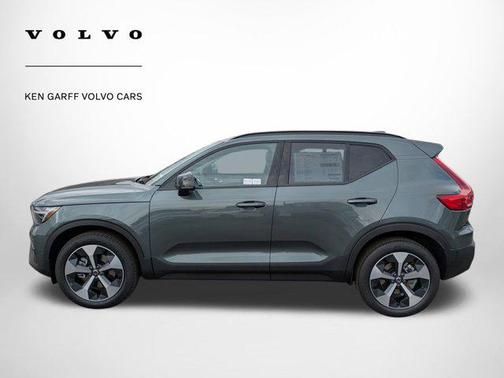 2026 Volvo XC40 B5 Plus