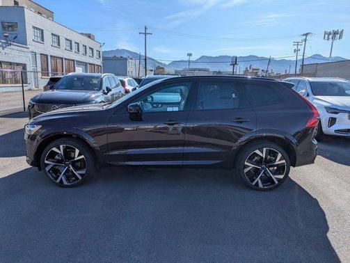 Mulberry Metallic 2026 Volvo XC60 B5 Ultra