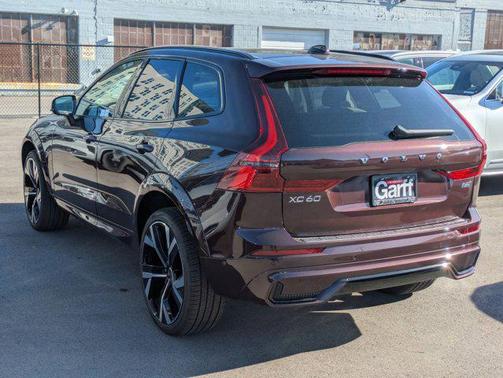 Mulberry Metallic 2026 Volvo XC60 B5 Ultra