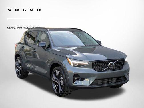 2026 Volvo XC40 B5 Ultra