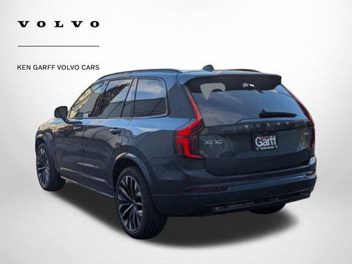 2026 Volvo XC90 B6 Ultra Dark Theme 7-Seater