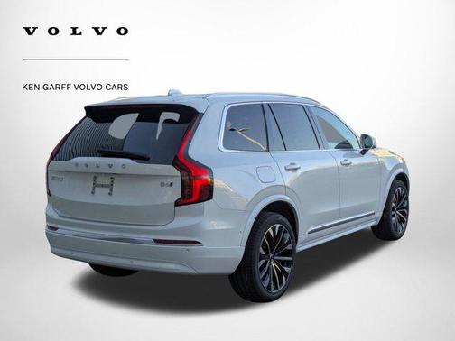2026 Volvo XC90 B6 Plus 7-Seater