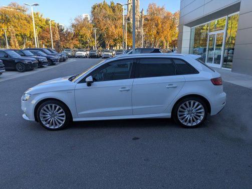 2017 Audi A3 e-tron 1.4T Premium