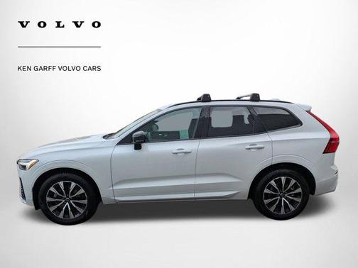 2024 Volvo XC60 B5 Core Dark Theme