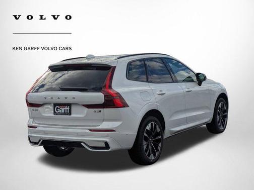 2026 Volvo XC60 B5 Plus