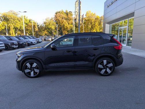 2023 Volvo XC40 Recharge Pure Electric Twin Plus