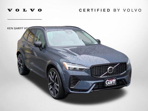 2024 Volvo XC60 Recharge Plug-In Hybrid T8 Ultimate Dark Theme