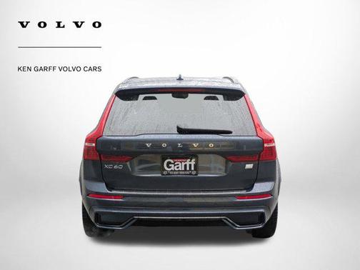2024 Volvo XC60 Recharge Plug-In Hybrid T8 Ultimate Dark Theme