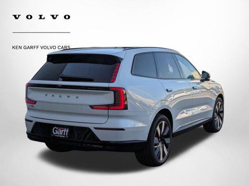 2025 Volvo EX90 Twin Motor Performance Plus 6-Seater