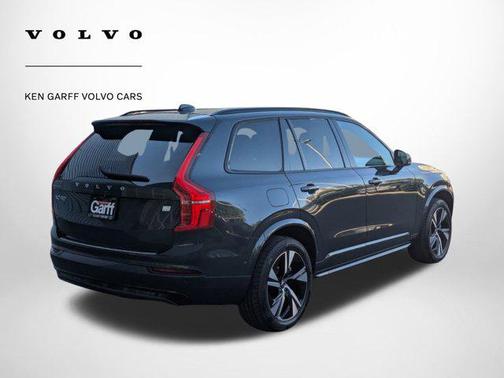 2022 Volvo XC90 Recharge Plug-In Hybrid T8 R-Design 7 Passenger