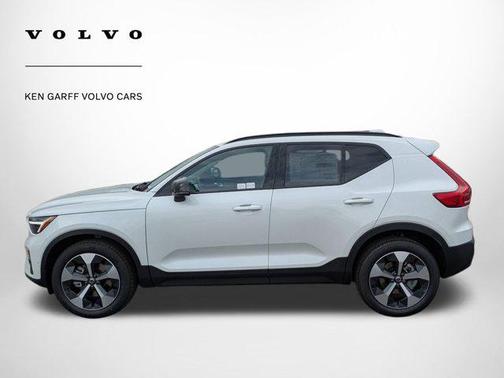 2026 Volvo XC40 B5 Plus
