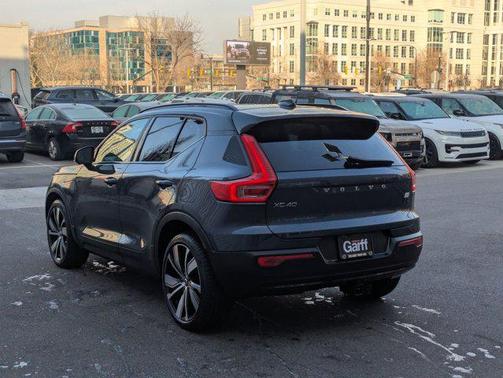 2022 Volvo XC40 Recharge Pure Electric P8 Twin Ultimate