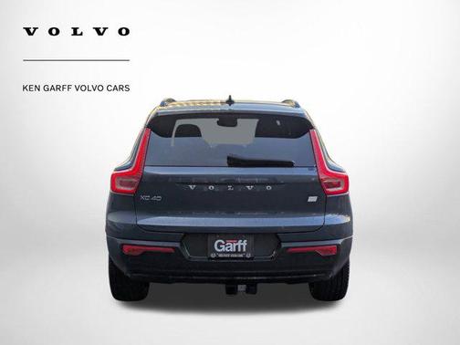 2022 Volvo XC40 Recharge Pure Electric P8 Twin Ultimate