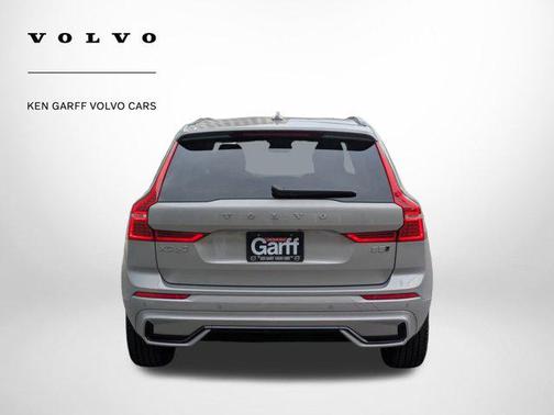 2025 Volvo XC60 B5 Plus