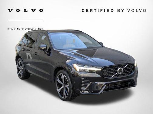 2023 Volvo XC60 B6 Ultimate Dark Theme