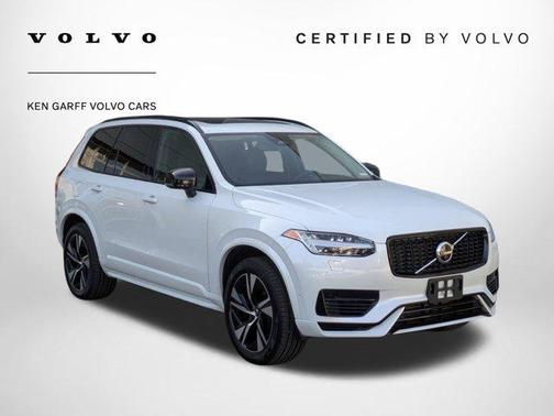 2023 Volvo XC90 Recharge Plug-In Hybrid T8 Plus Dark Theme 7-Seater