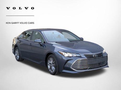 2020 Toyota Avalon XLE