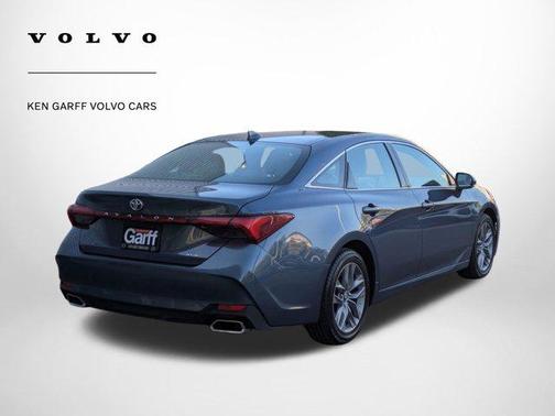2020 Toyota Avalon XLE