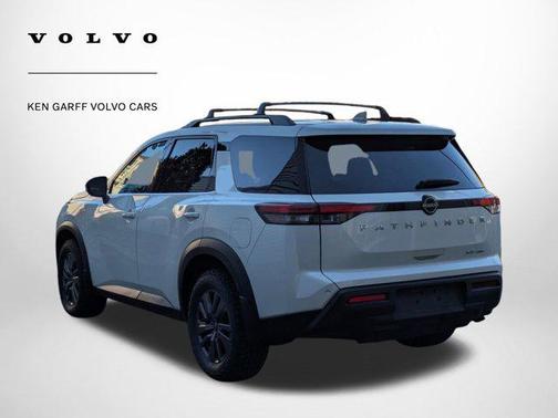 2022 Nissan Pathfinder SV 4WD