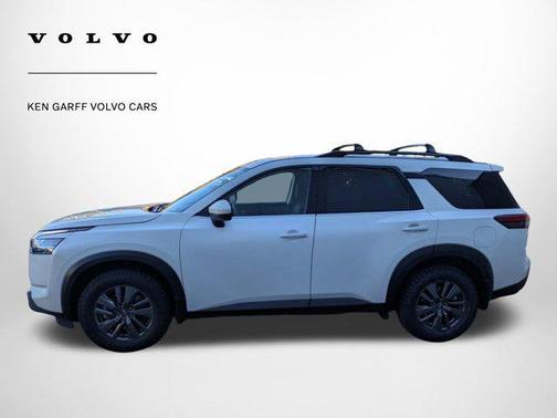 2022 Nissan Pathfinder SV 4WD