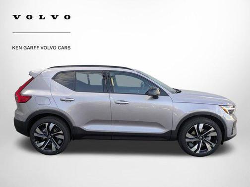 2026 Volvo XC40 B5 Ultra
