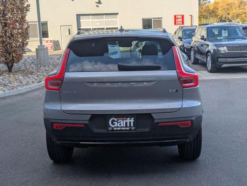 2026 Volvo XC40 B5 Ultra