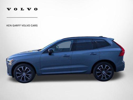 2023 Volvo XC60 B5 Plus Dark Theme