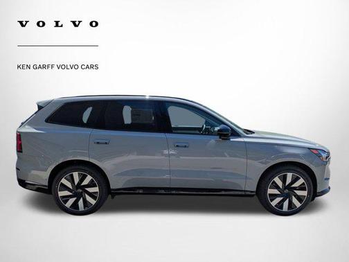 Vapour Grey Metallic 2026 Volvo EX90 Ultra, Twin Motor, Fully electric, 7 Seats
