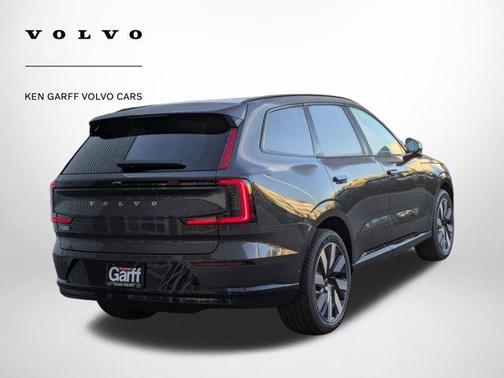 2025 Volvo EX90 Twin Motor Plus