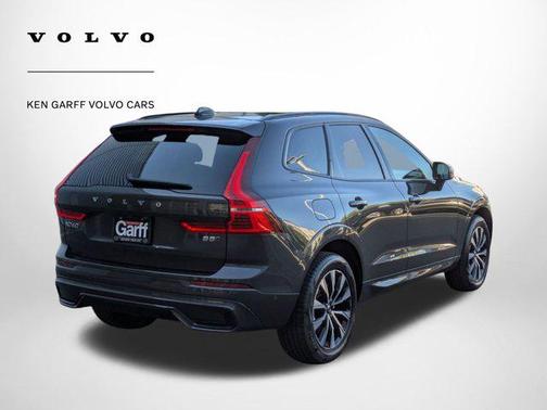 2025 Volvo XC60 B5 Plus