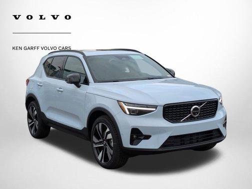 2026 Volvo XC40 B5 Ultra