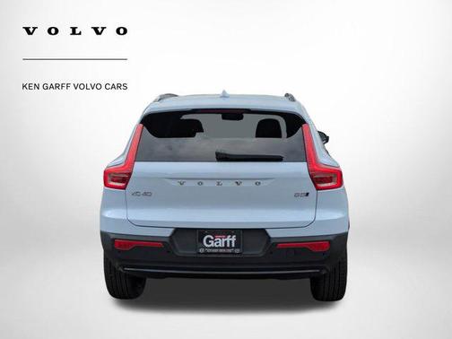 2026 Volvo XC40 B5 Ultra