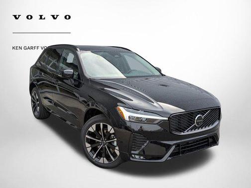 Onyx Black Metallic 2026 Volvo XC60 B5 Plus