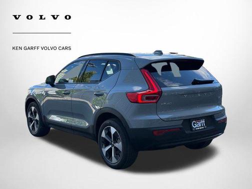 2026 Volvo XC40 B5 Plus