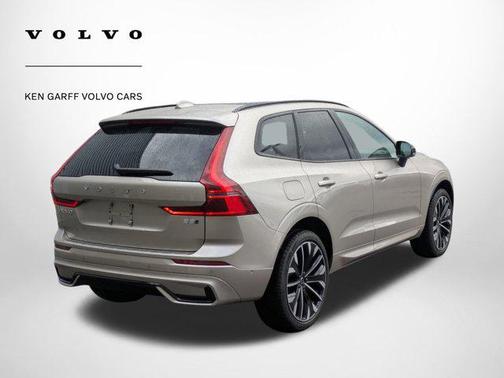 2026 Volvo XC60 B5 Ultra